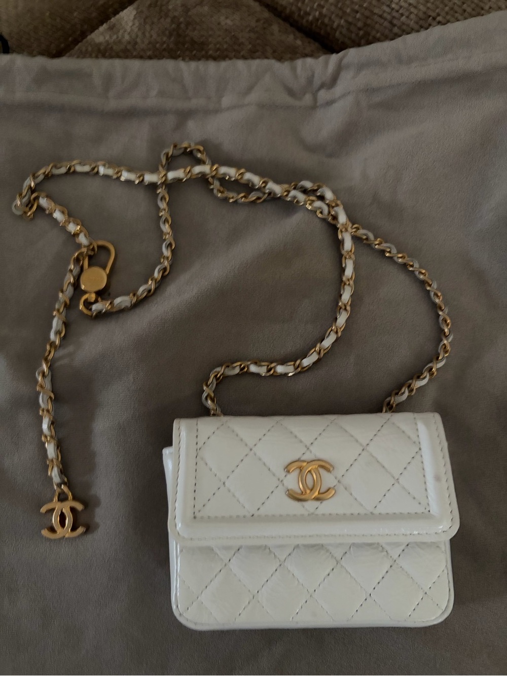 CHANEL White Quilted Mini Chain Belt Wallet with Gold CC Hardware